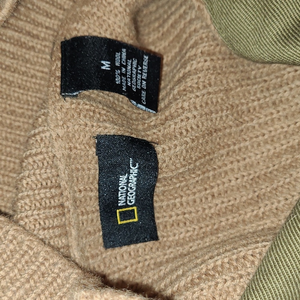 Vintage National Geographic Knit Sweater Patches Wool Pullover Cowl Neck Med - Picture 7 of 11